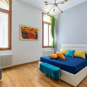 Apartment Rialto Bridge Lovely, Venice